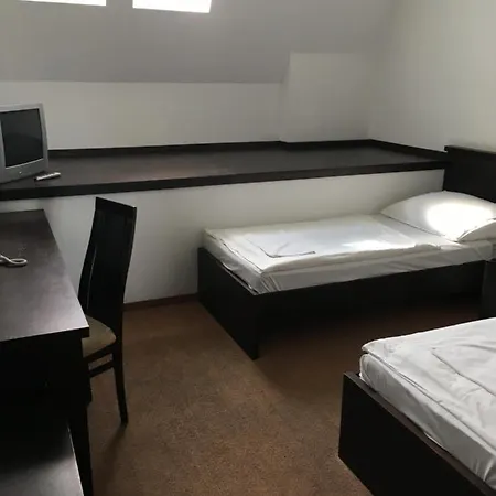 호텔 센트럴 3* 나지카니자