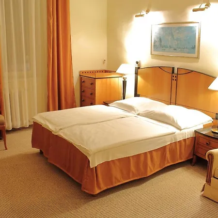 호텔 센트럴 호텔 3*