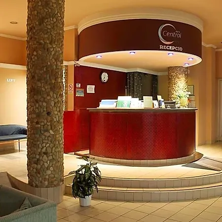 Otel Hotel Central Kanije