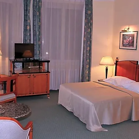 Hotel Central Kanije