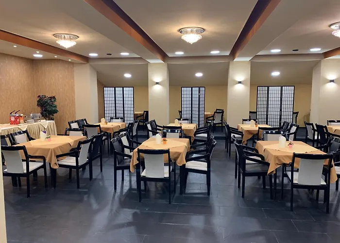 Hotel Central فندق نايغكانيشا