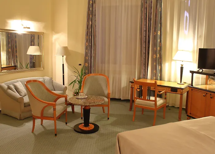 Hotel Central Hotel 3*