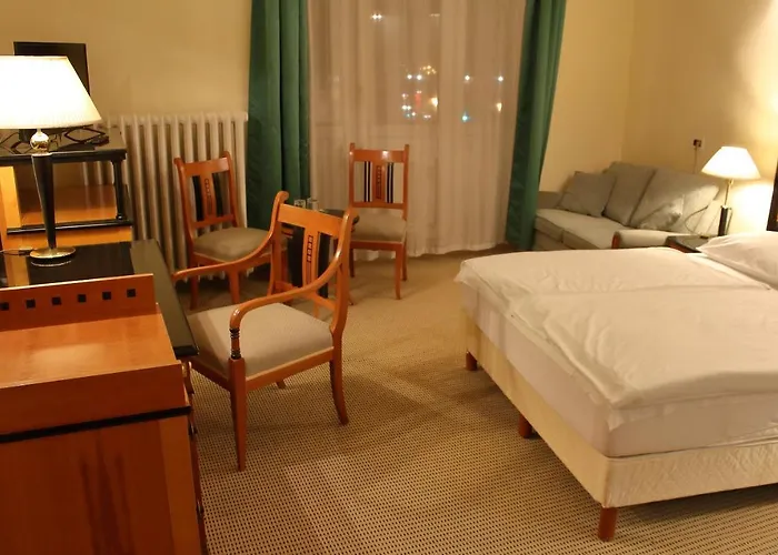 Hotel Central Hotel 3*